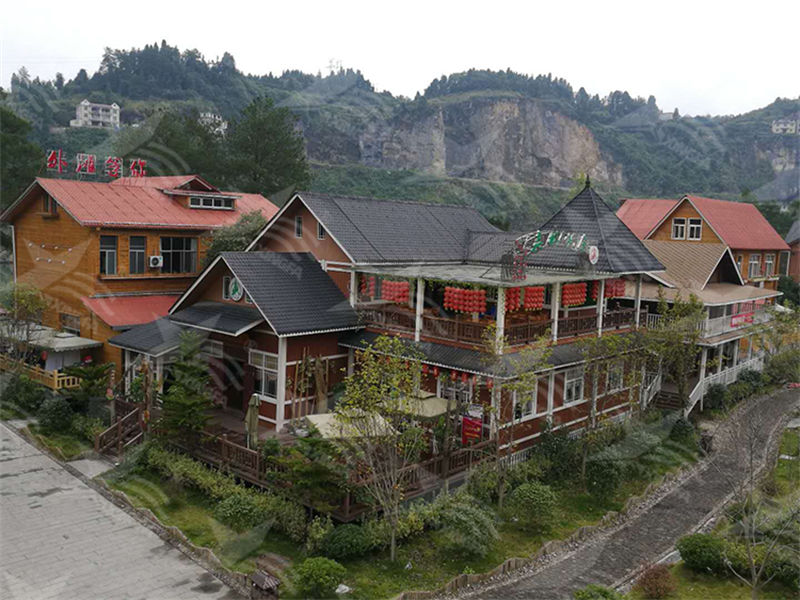 选择娄底合成树脂瓦，为南方屋顶雨季防水护航